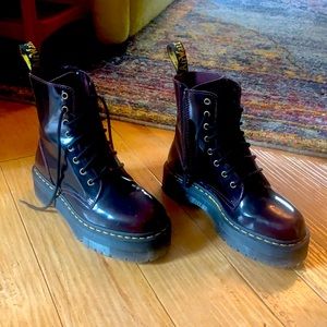 Doc Marten vegan Jadon II Platform boots